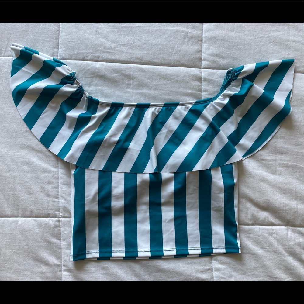 Small NWOT KJ Swim top